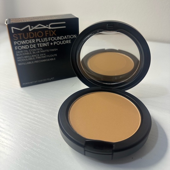 MAC Cosmetics Other - MAC Studio Fix Powder Plus Foundation - Shade C8